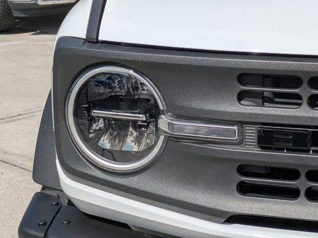 Certified 2022 Ford Bronco Base image 9