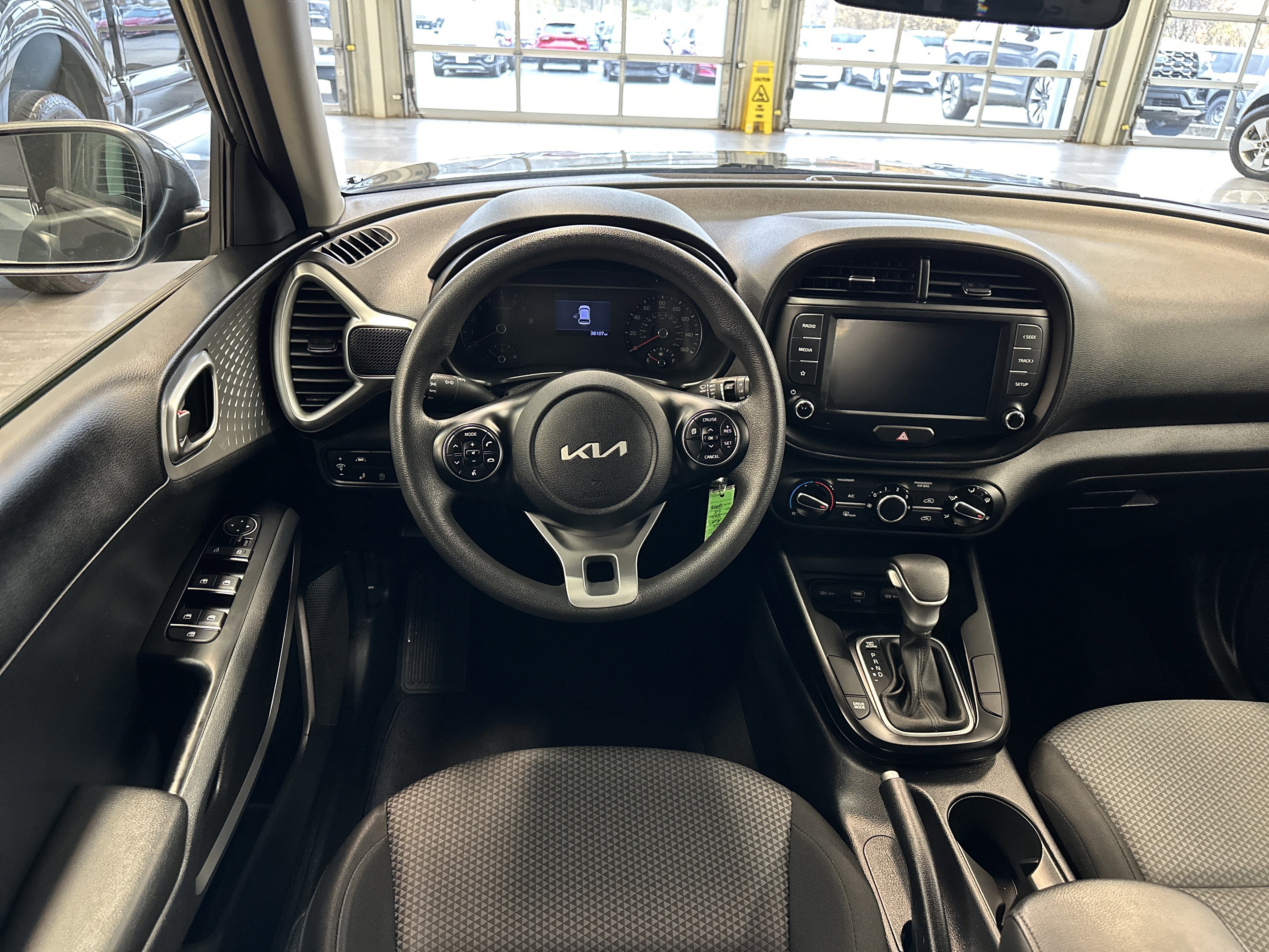 Used 2022 Kia Soul LX w/ Technology Package image 11