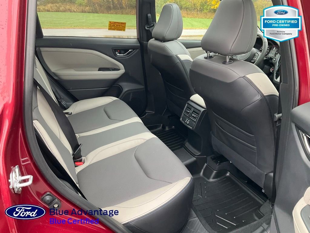 Used 2025 Subaru Forester Limited image 33
