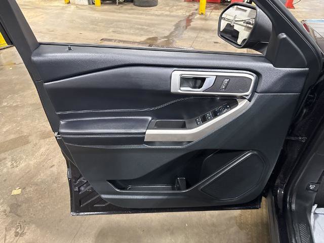 Certified 2023 Ford Explorer XLT w/ Equipment Group 202A image 16