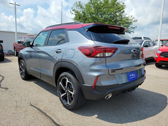 Used 2021 Chevrolet TrailBlazer RS w/ Sun and Liftgate Package AWD/4WD image 3