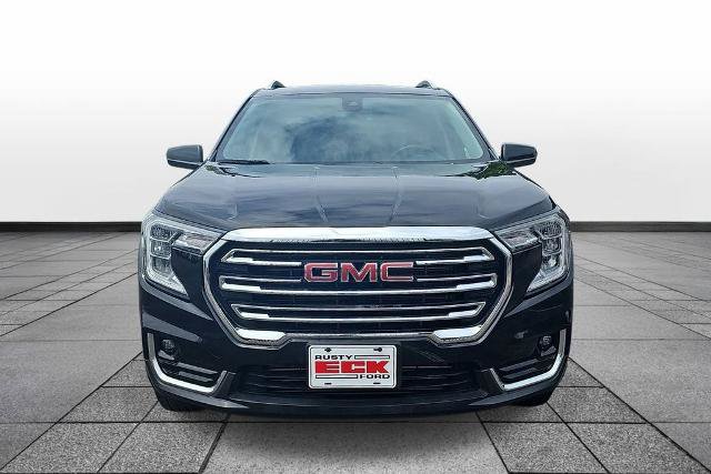 Used 2023 GMC Terrain SLT AWD/4WD image 2
