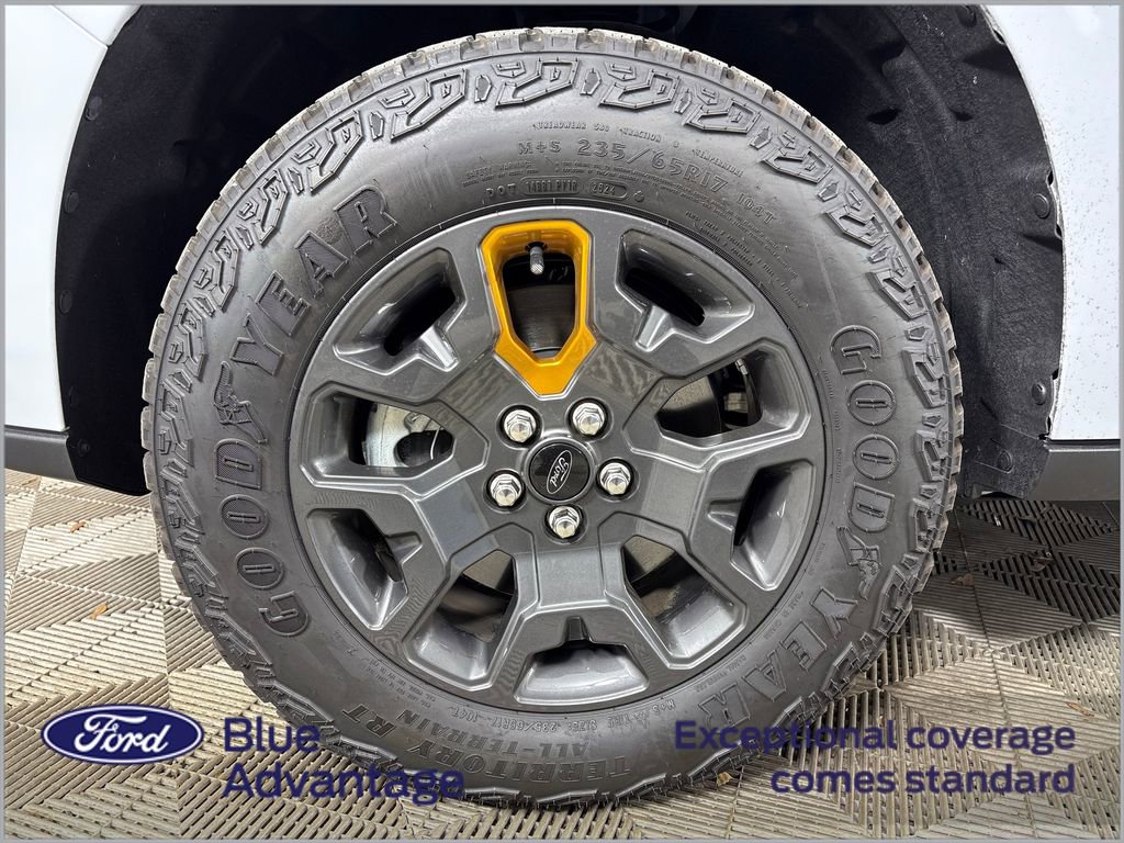 Certified 2025 Ford Maverick Tremor AWD/4WD image 13