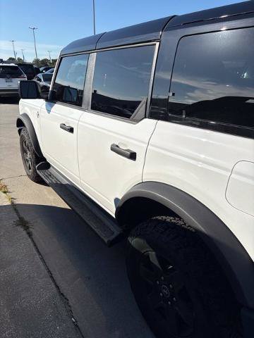 Certified 2025 Ford Bronco Outer Banks w/ Black Appearance Package AWD/4WD image 8