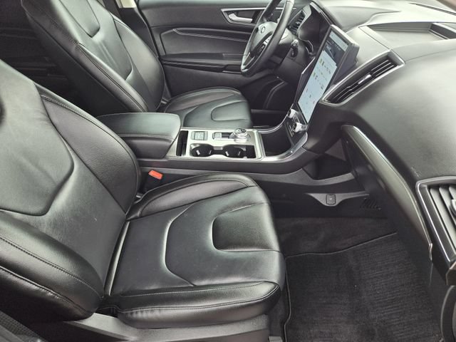 Certified 2022 Ford Edge Titanium AWD/4WD image 13