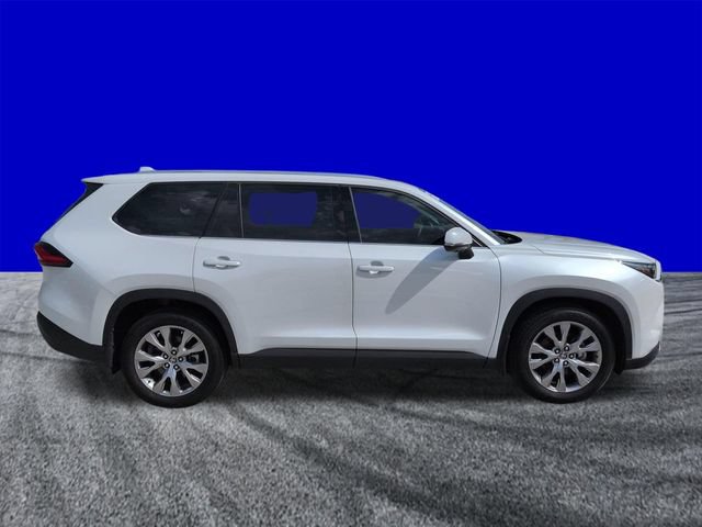 Used 2024 Toyota Grand Highlander Limited FWD image 3