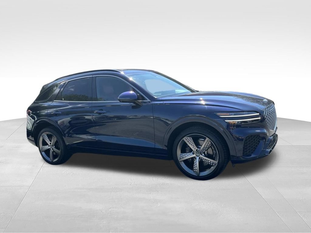 Used 2023 Genesis GV70 2.5T w/ Sport Prestige Package AWD/4WD image 3