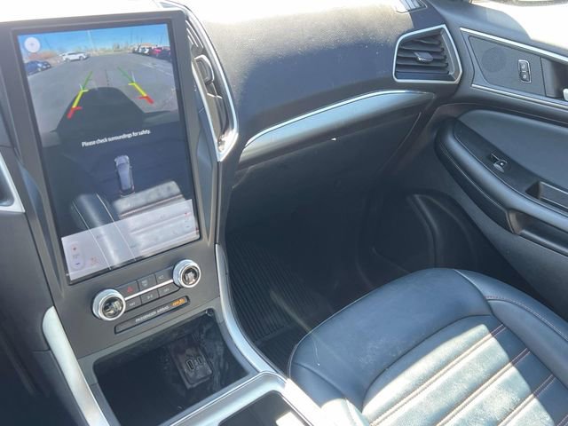 Certified 2024 Ford Edge SEL w/ Sport Appearance Package AWD/4WD image 26