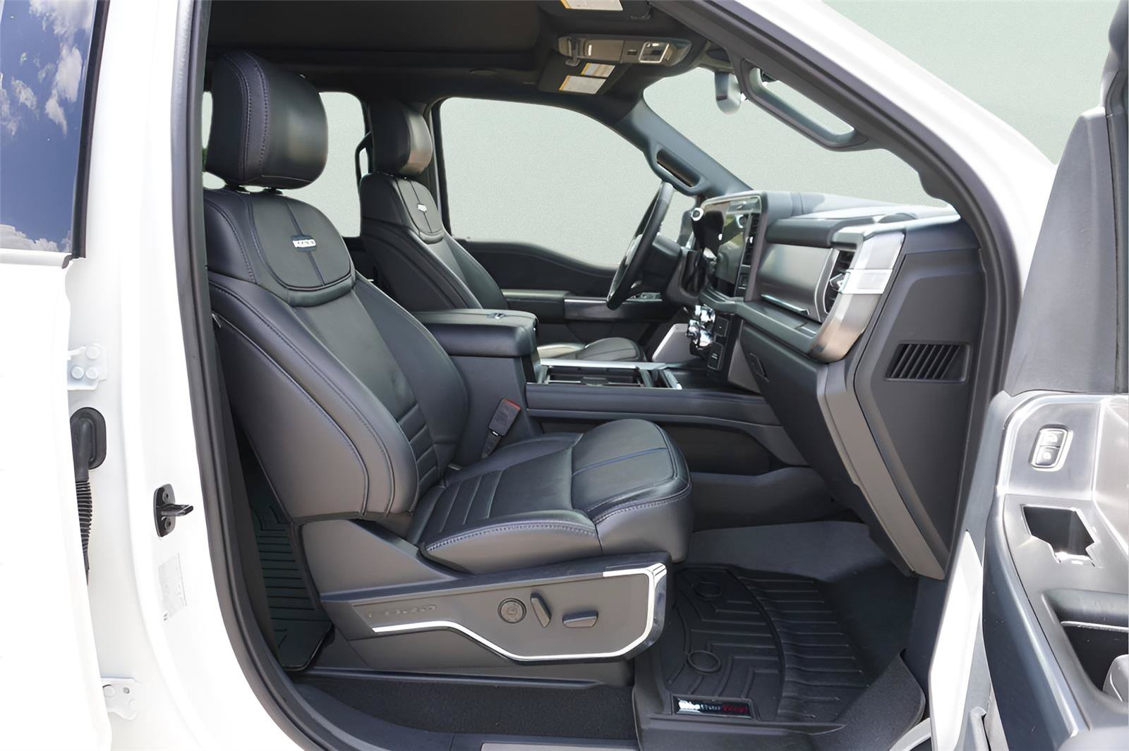Certified 2025 Ford F250 Platinum AWD/4WD image 25