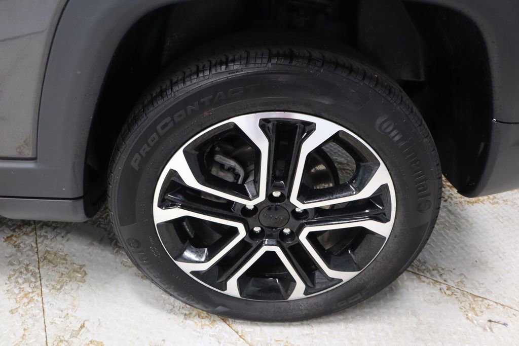 Used 2023 Jeep Compass Limited image 19