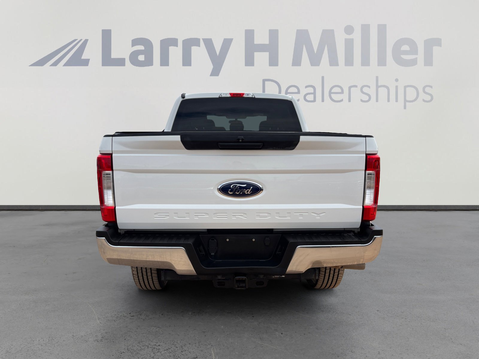 Certified 2019 Ford F250 XLT AWD/4WD image 4