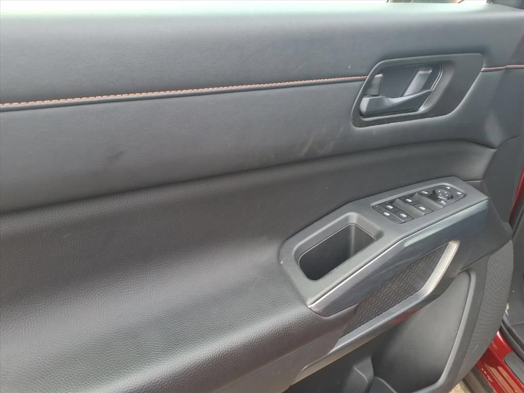 Used 2023 Nissan Pathfinder Rock Creek AWD/4WD image 5