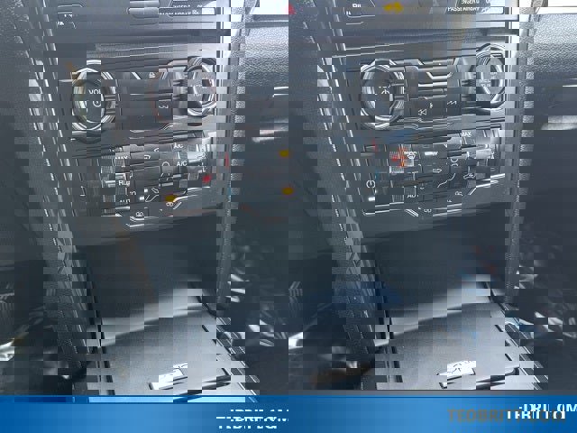 Certified 2018 Ford Explorer XLT w/ Equipment Group 202A image 34