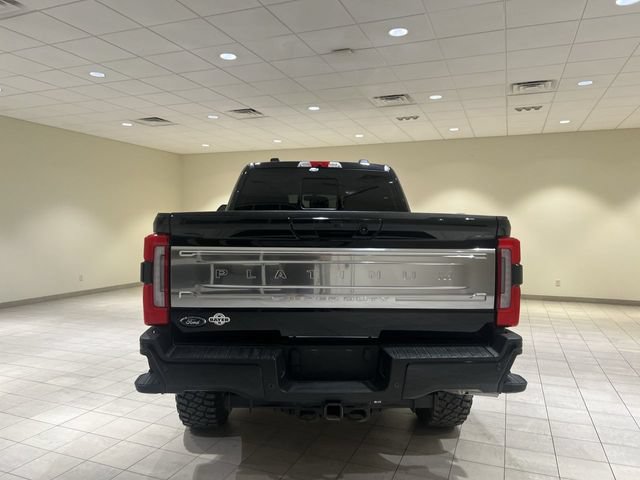 Certified 2025 Ford F250 Platinum w/ Platinum Plus Package AWD/4WD image 4