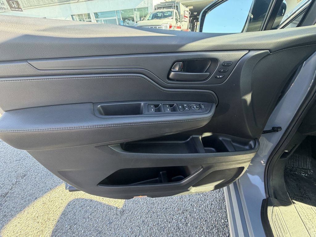 Used 2024 Honda Odyssey Sport image 21