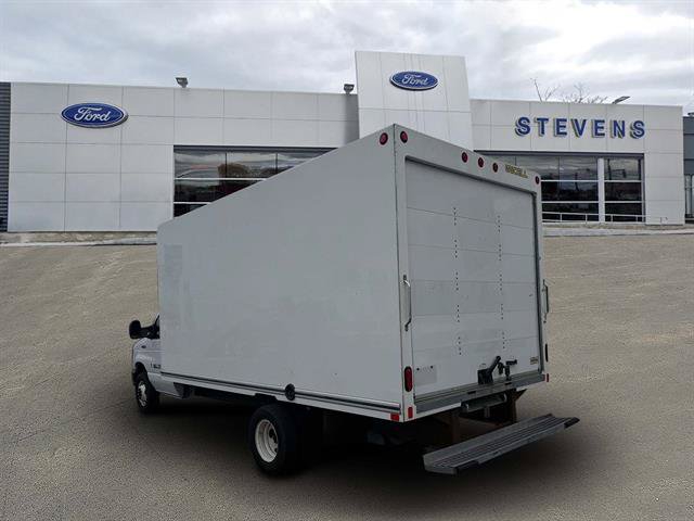 Certified 2024 Ford E-450 and Econoline 450 Super Duty w/ Power Windows & Locks Group RWD image 4