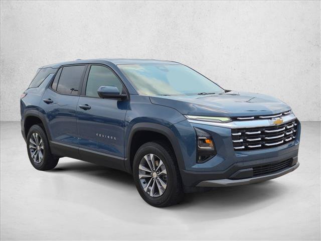 Used 2025 Chevrolet Equinox LT w/ Safety and Technology Package FWD image 3