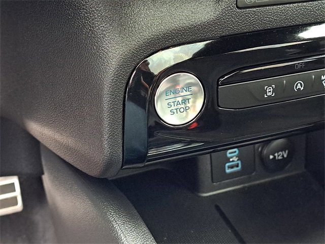 Certified 2023 Ford Escape ST-Line w/ Tech Pack #1 image 17