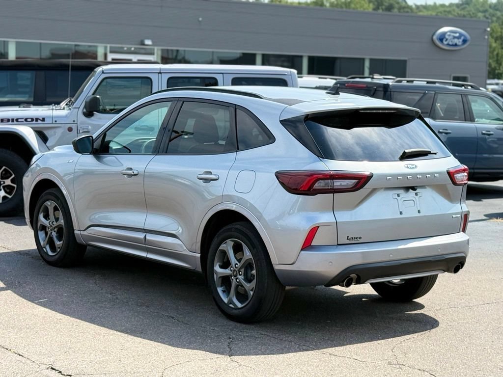 Certified 2024 Ford Escape ST-Line w/ Tech Pack #1 AWD/4WD image 35
