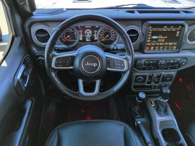 Used 2022 Jeep Wrangler Unlimited Sahara w/ Cold Weather Group AWD/4WD image 16