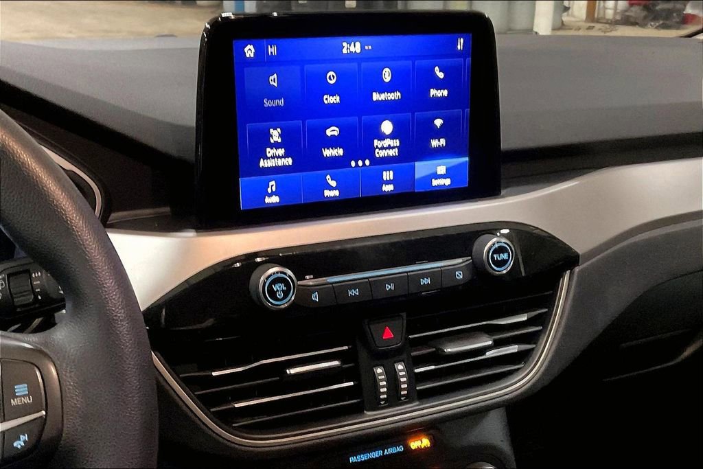 Certified 2020 Ford Escape SE image 9