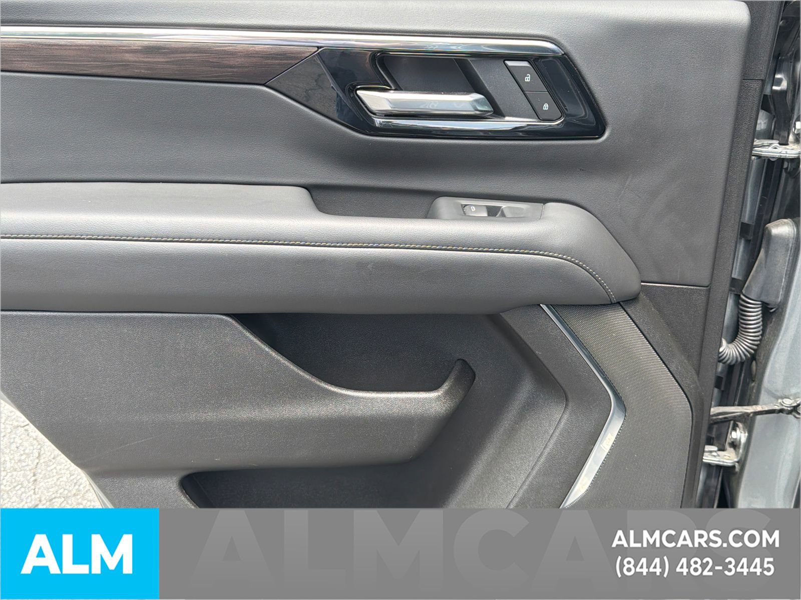 Used 2025 Chevrolet Tahoe LT AWD/4WD image 26