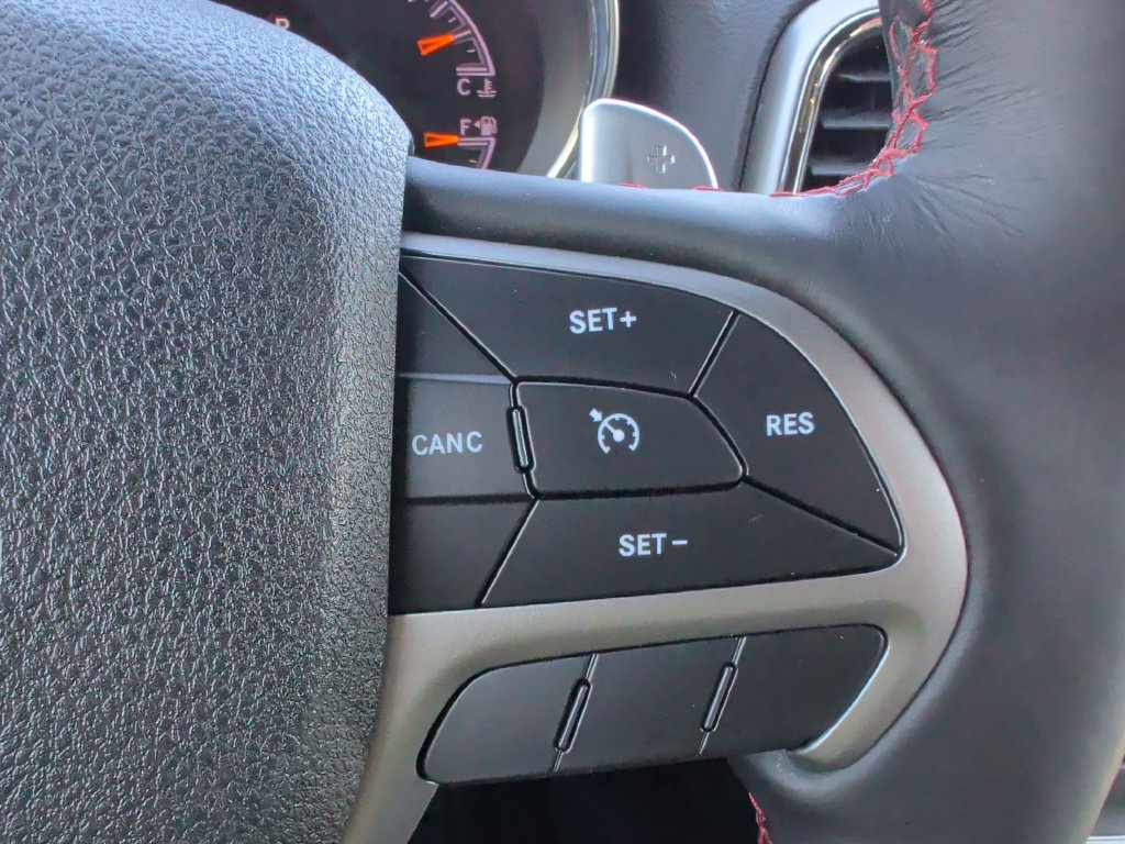 Used 2017 Jeep Grand Cherokee Trailhawk AWD/4WD image 27