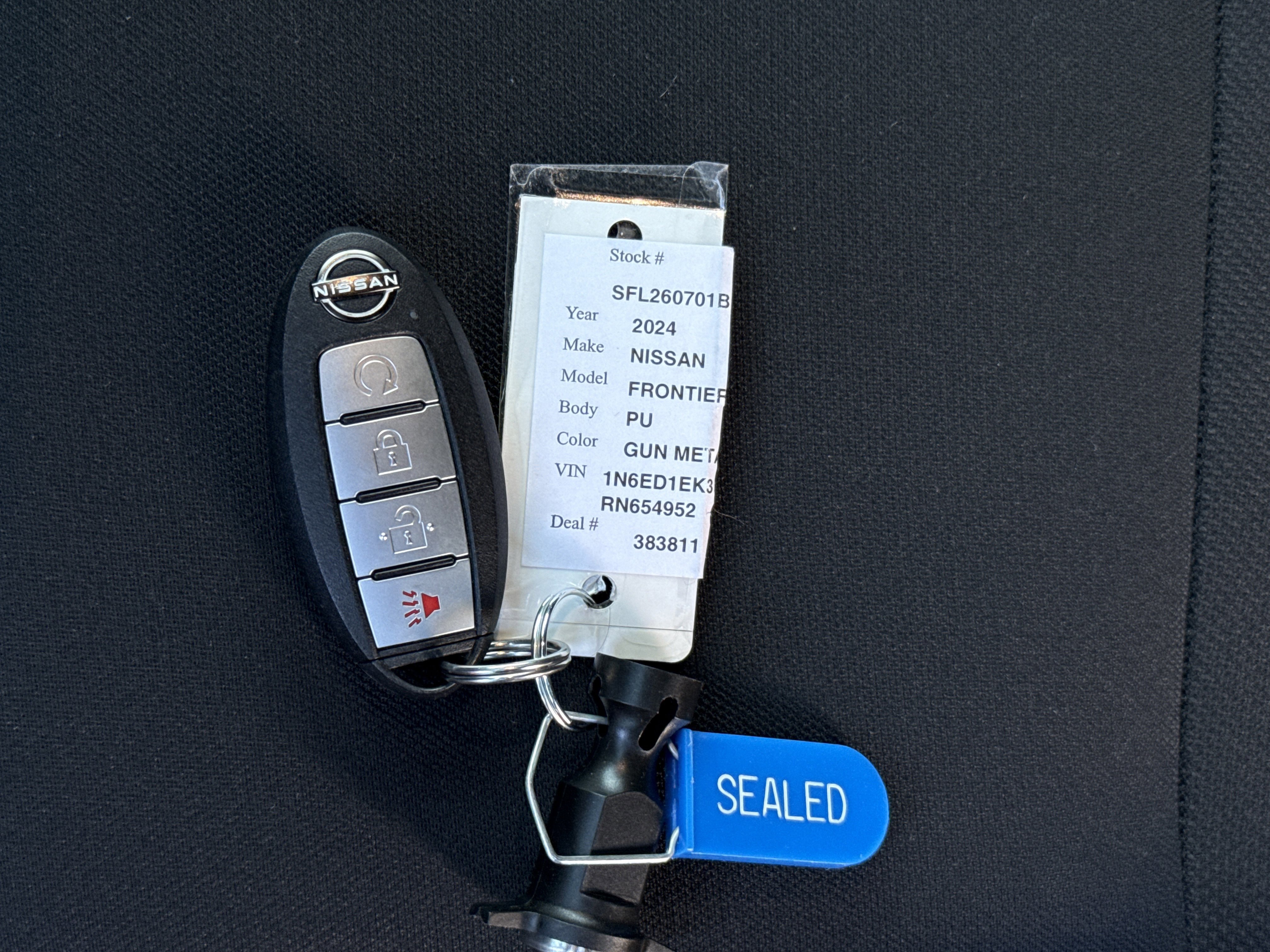 Used 2024 Nissan Frontier PRO-4X w/ Pro Convenience Package image 31