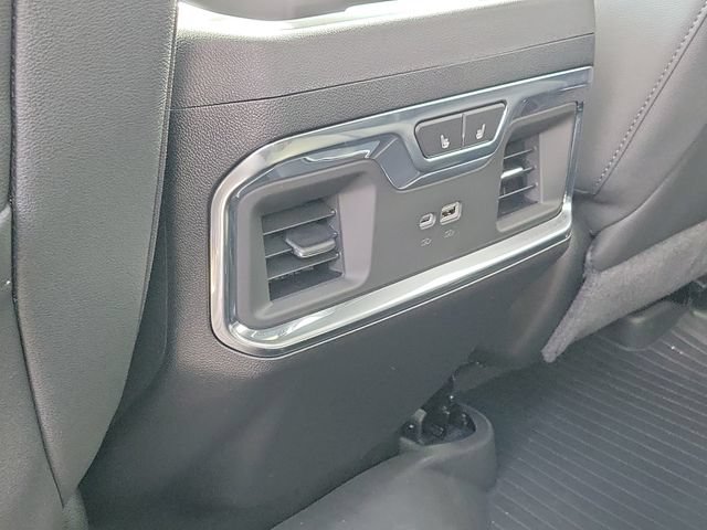 Used 2026 Chevrolet Silverado 2500 LTZ w/ LTZ Plus Package AWD/4WD image 28