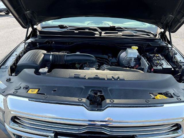 Used 2019 RAM 1500 Laramie AWD/4WD image 31