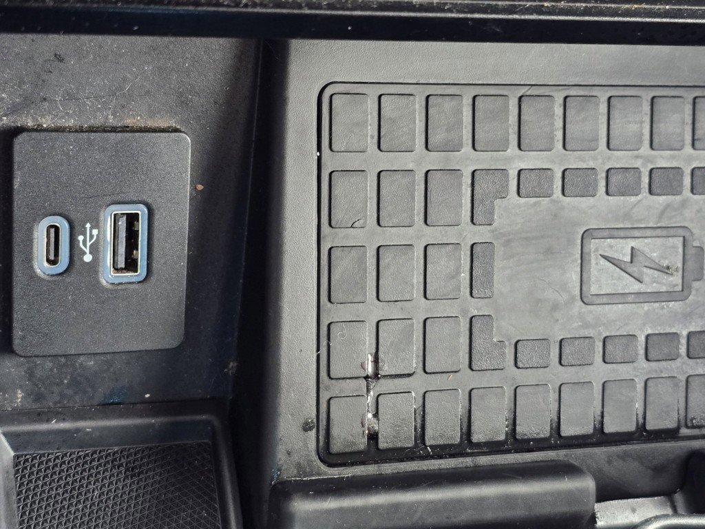 Certified 2021 Ford F150 Platinum w/ Equipment Group 701A High image 17