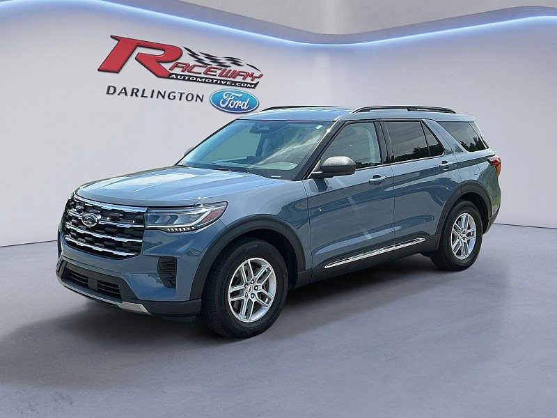 Certified 2025 Ford Explorer Active RWD image 5