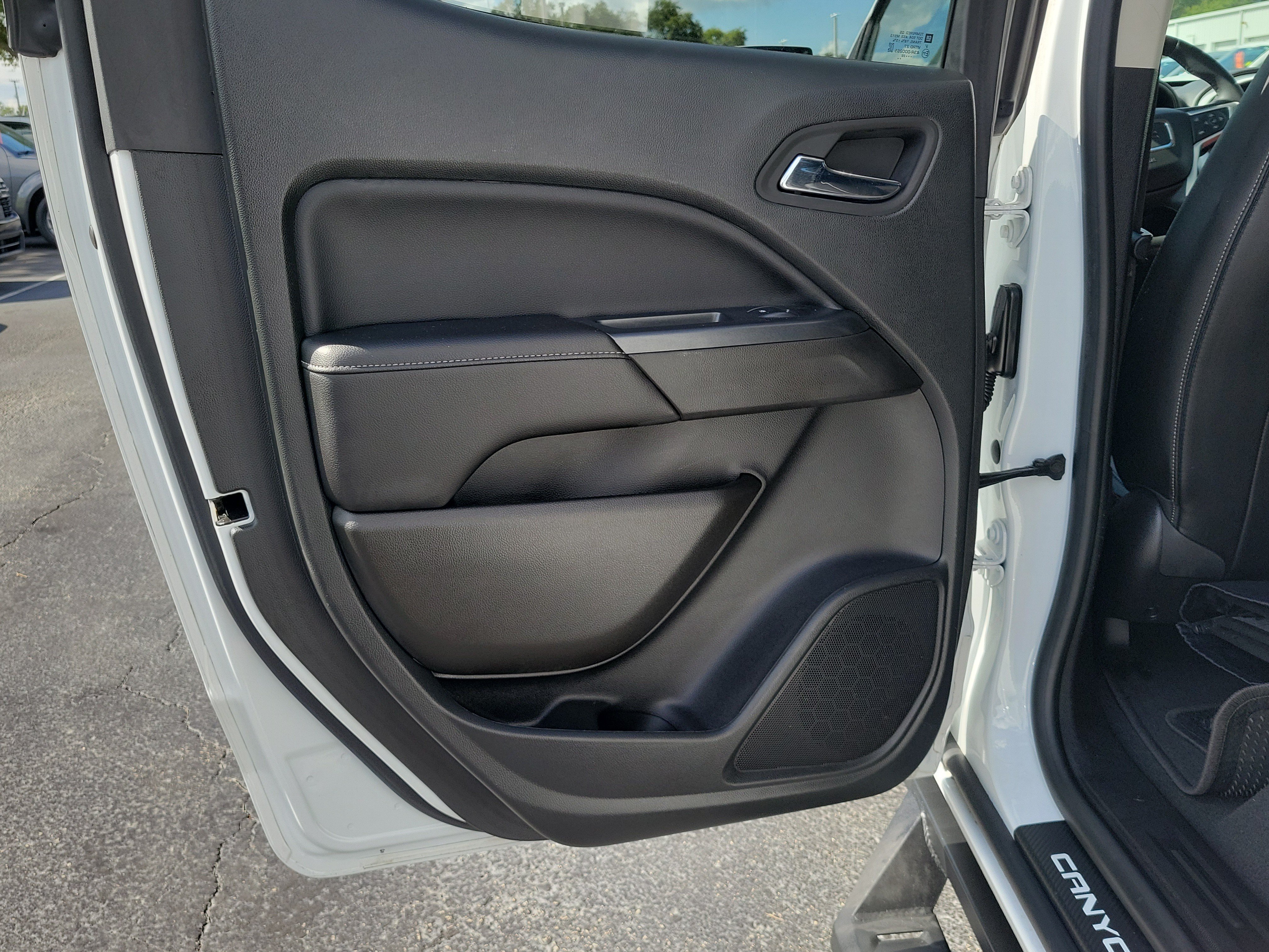 Used 2022 GMC Canyon Elevation w/ Elevation Premium Package RWD image 10