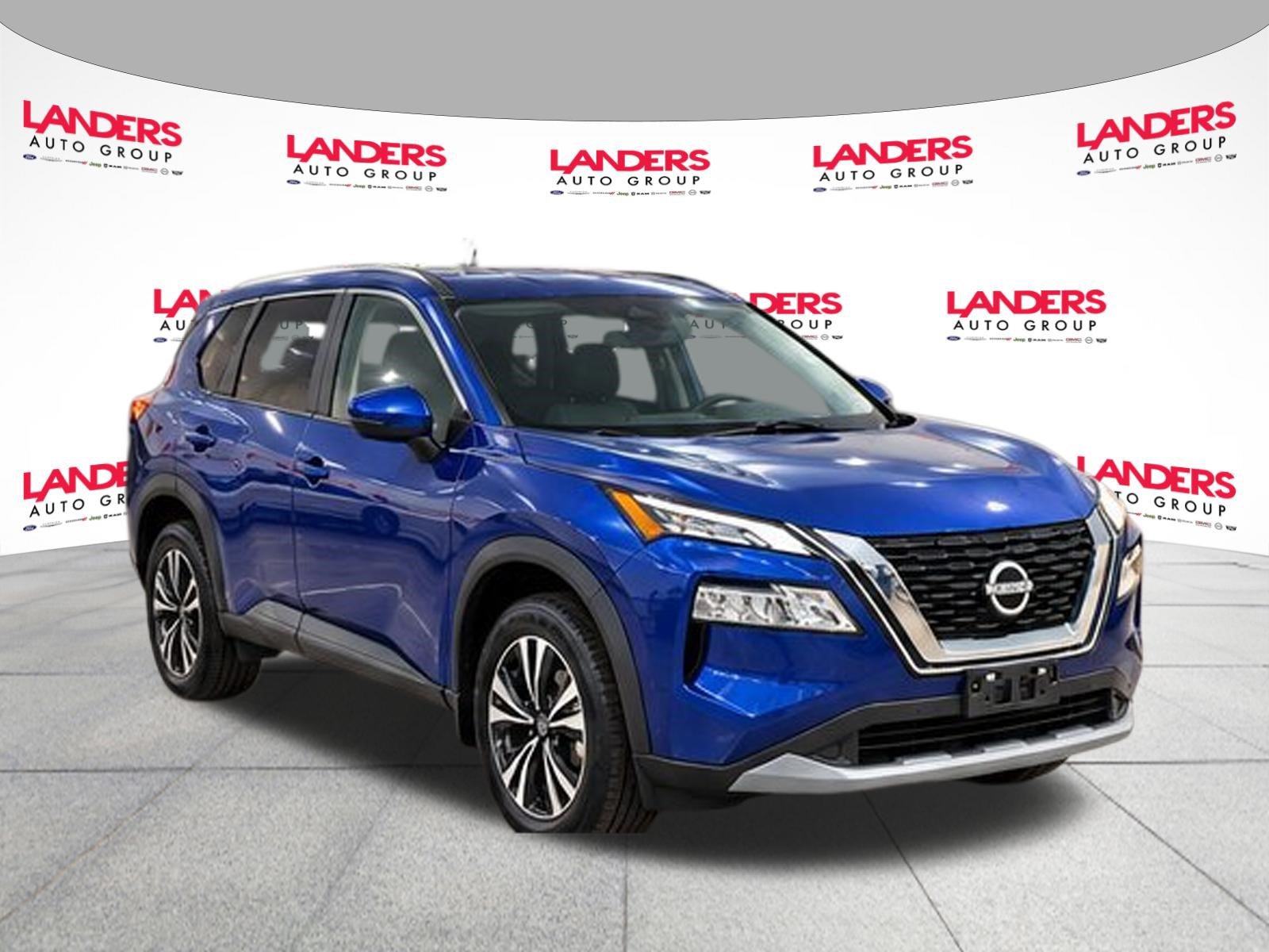Used 2023 Nissan Rogue SV AWD/4WD image 3