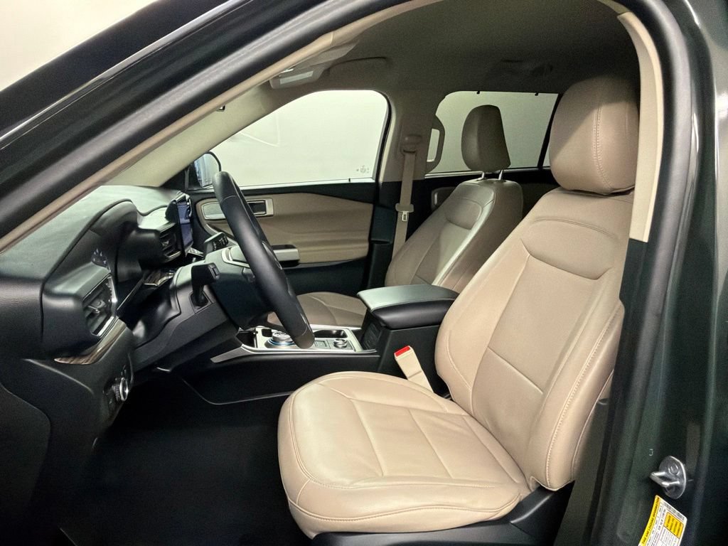 Certified 2024 Ford Explorer Limited AWD/4WD image 27