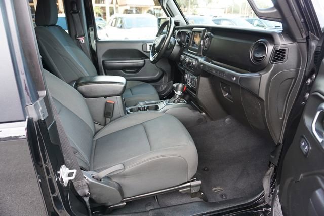 Used 2022 Jeep Wrangler Willys image 9