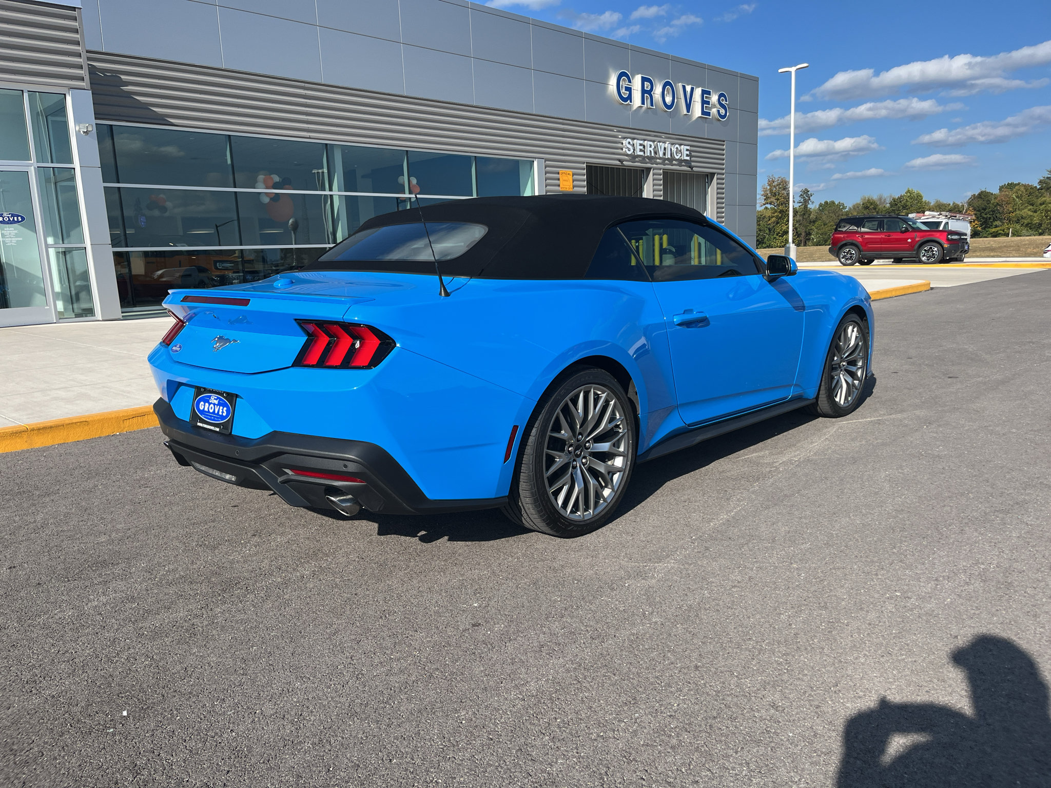 Certified 2025 Ford Mustang Premium RWD image 5