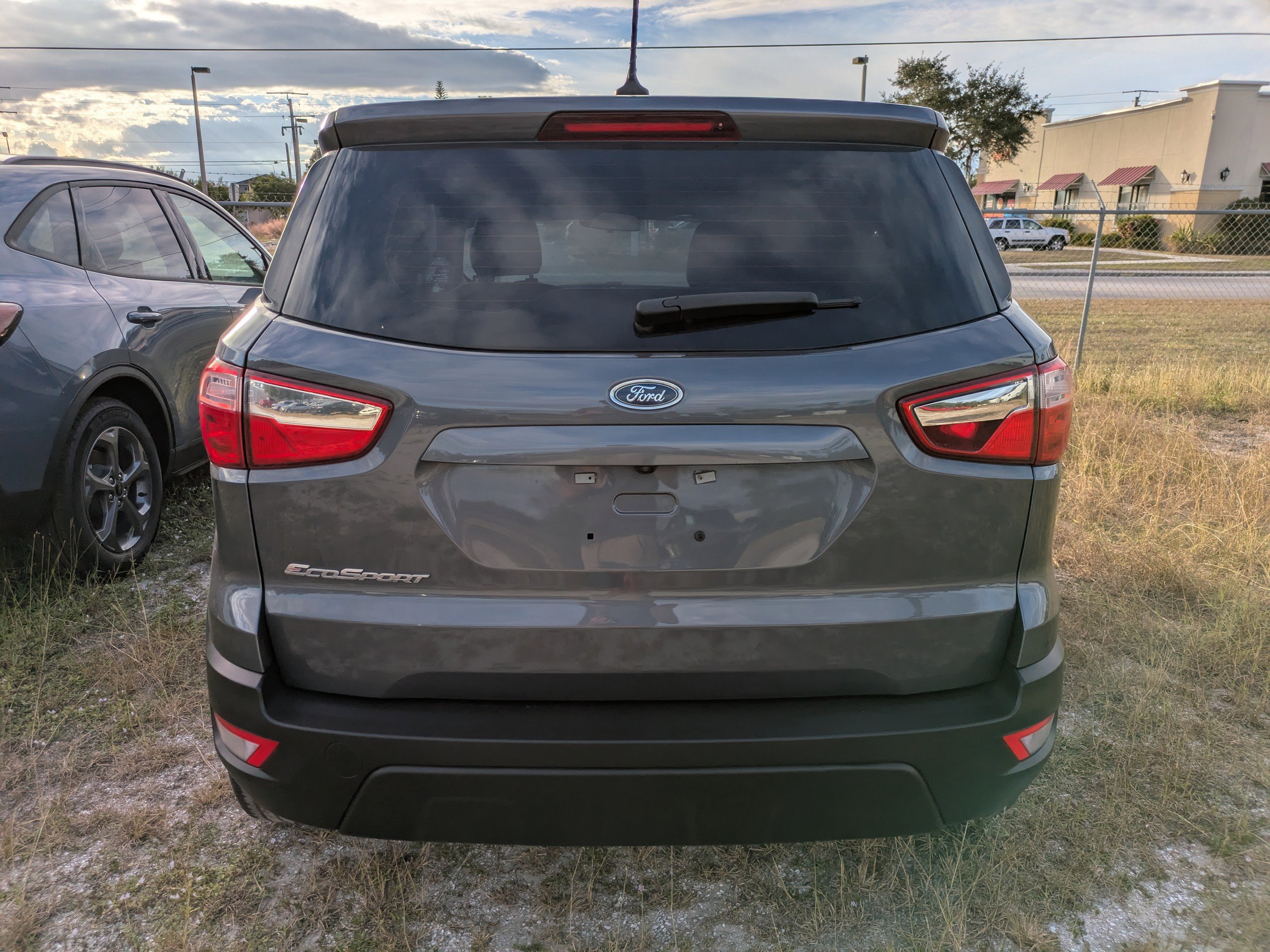 Certified 2021 Ford EcoSport S image 3