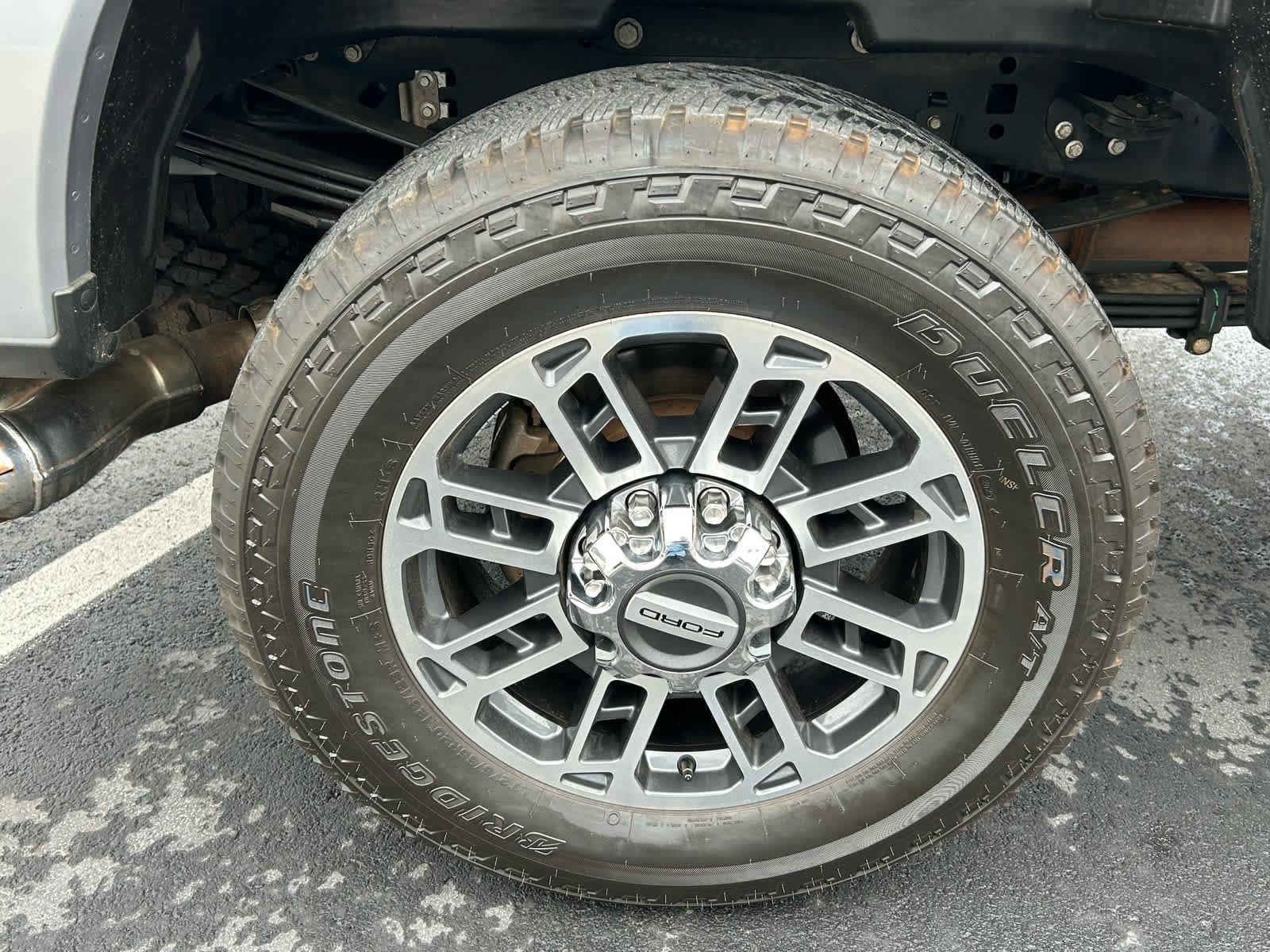 Certified 2023 Ford F350 Platinum w/ Tremor Off-Road Package image 15