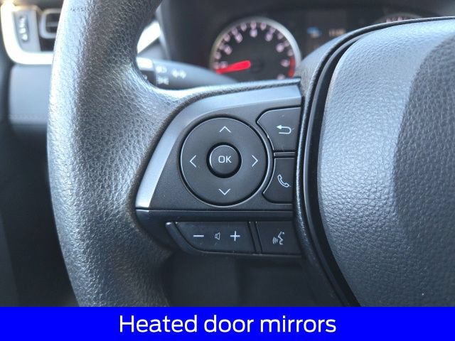 Used 2022 Toyota RAV4 XLE AWD/4WD image 25
