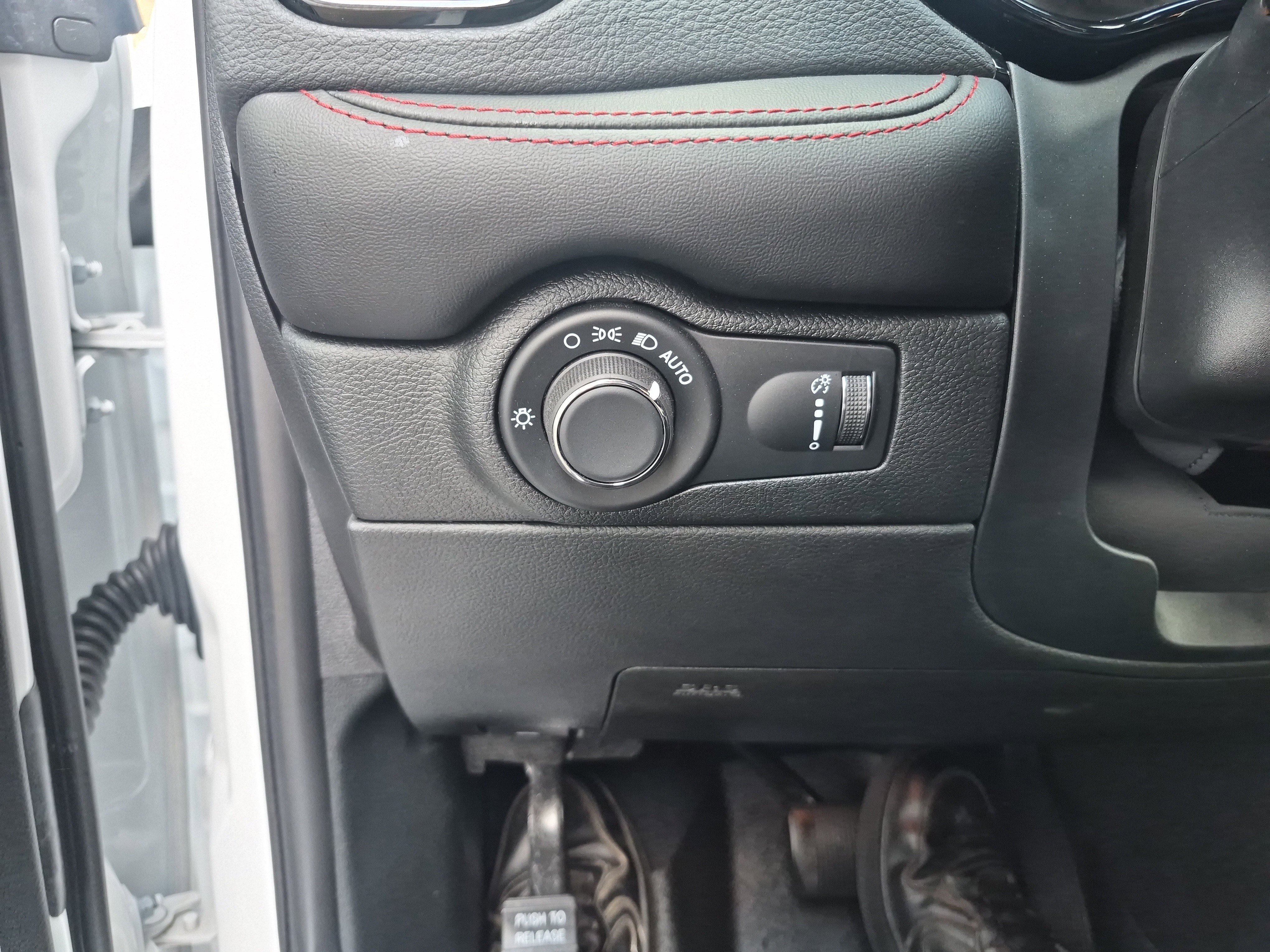 Used 2025 Dodge Durango R/T AWD/4WD image 25
