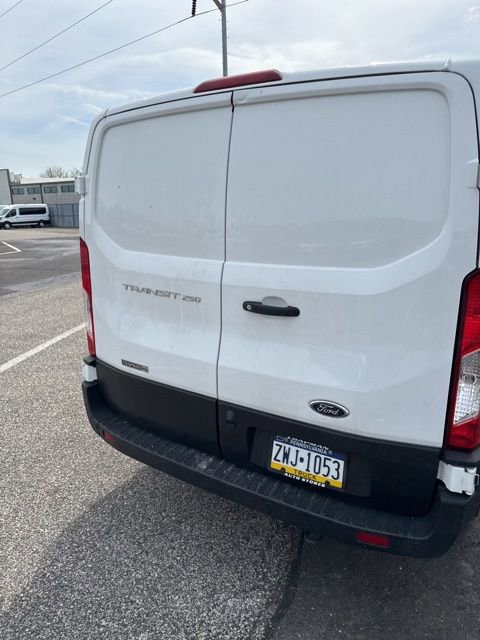 Certified 2023 Ford Transit 250 Low Roof RWD image 17