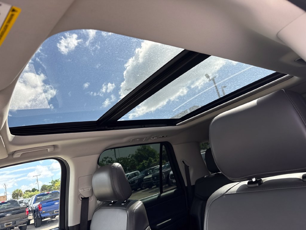 Certified 2025 Ford Expedition Max Active RWD image 9