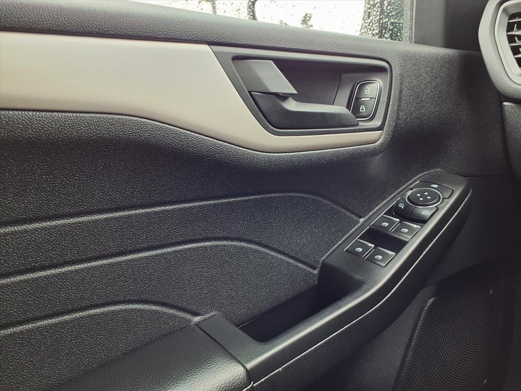 Certified 2022 Ford Escape SE image 20