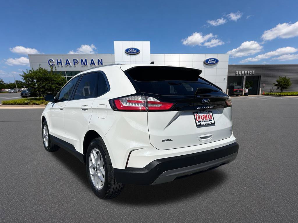 Certified 2024 Ford Edge SEL w/ Convenience Package AWD/4WD image 3