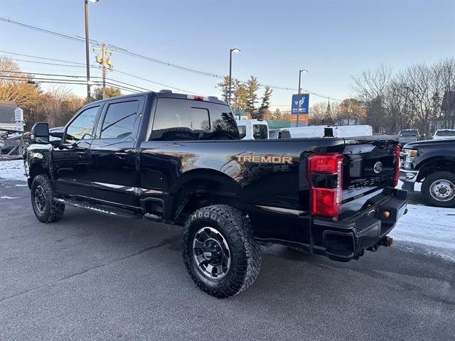 Certified 2023 Ford F350 XLT w/ Tremor Off-Road Package image 3