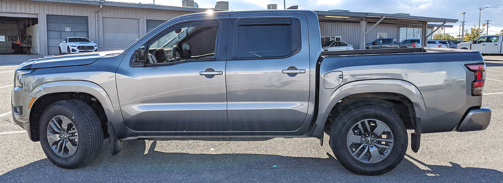 Used 2025 Nissan Frontier SV RWD image 4