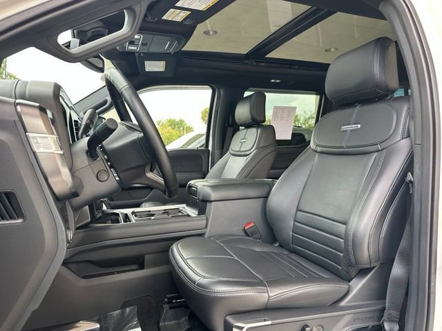 Certified 2025 Ford F250 Platinum AWD/4WD image 15
