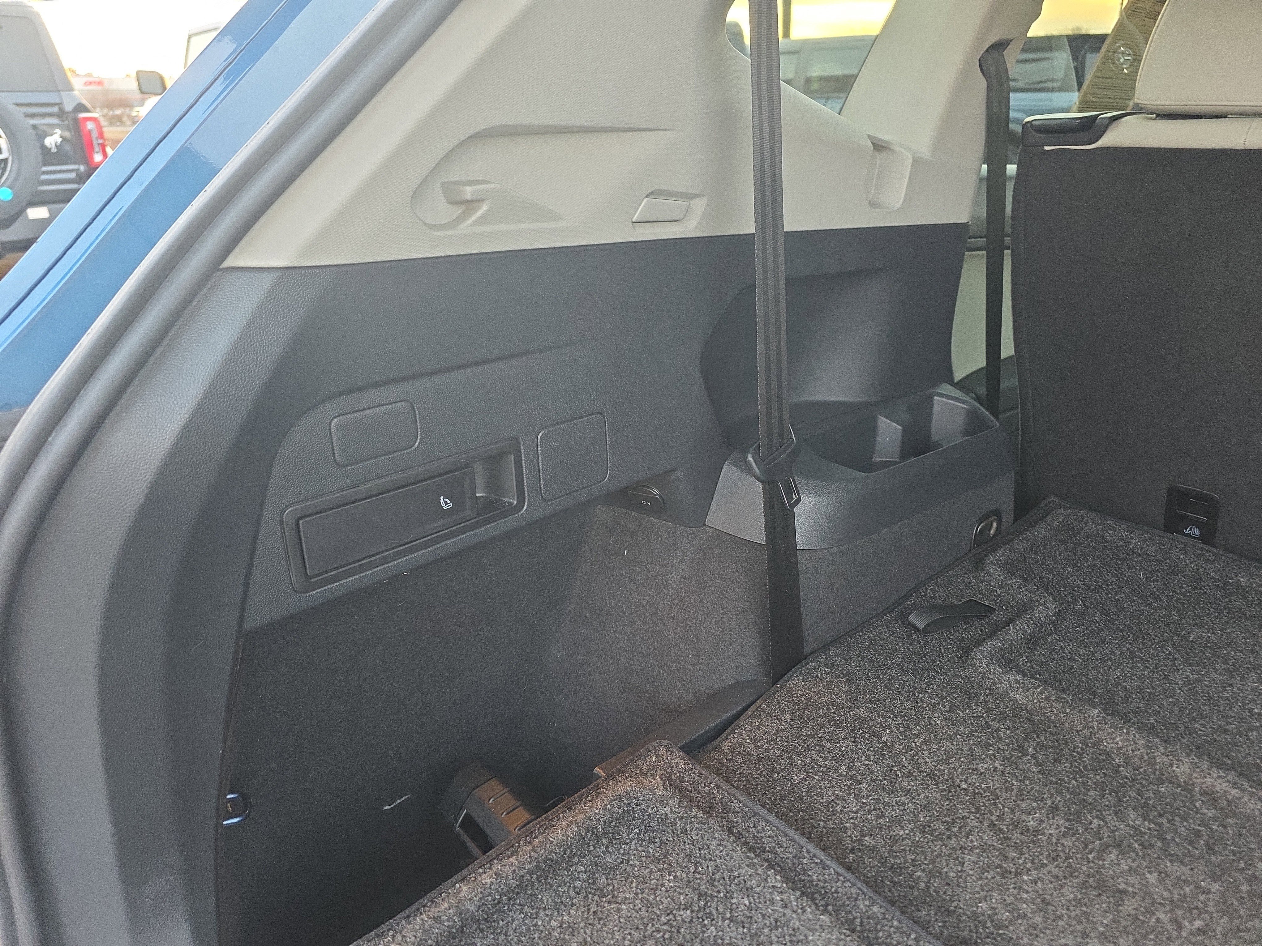 Used 2019 Volkswagen Tiguan SEL w/ 3rd Row Seat Package image 20