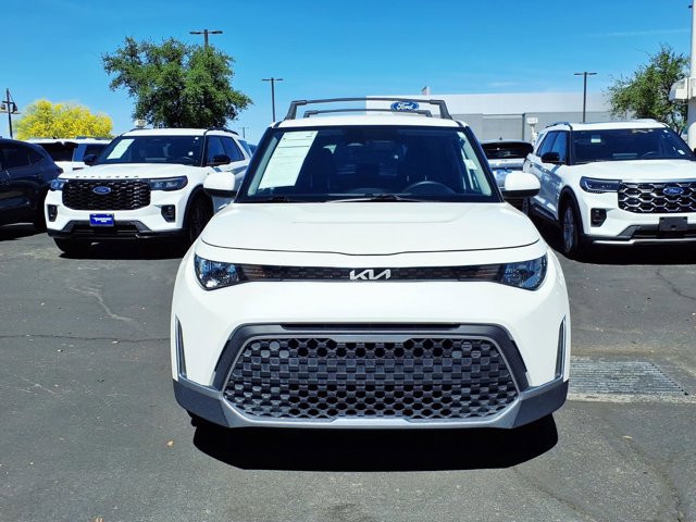 Used 2023 Kia Soul LX image 2